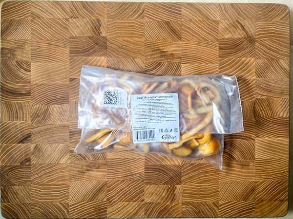 Сыр 150 гр ГОРНЫЙ СЫРОВАР (Ассорти копчёный) в Болшево